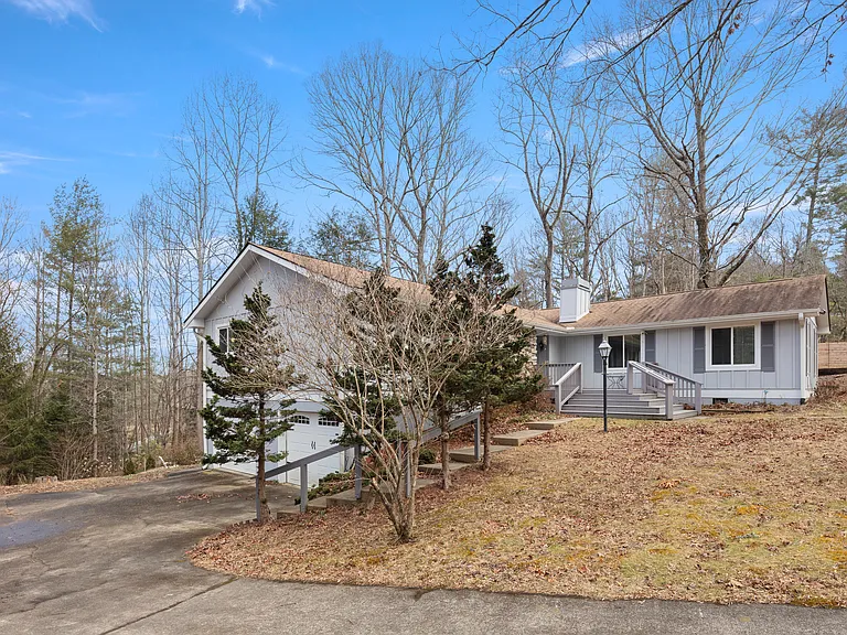 34 Turnberry Dr #B — Photo 15