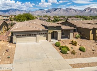 11882 N Mesquite Hollow Dr, Oro Valley, AZ 85737