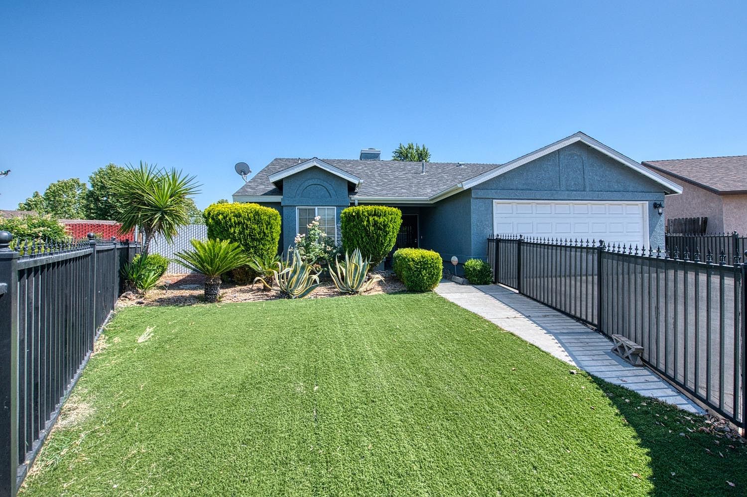 1524 E Atchison Ave, Fresno, CA 93706 Zillow