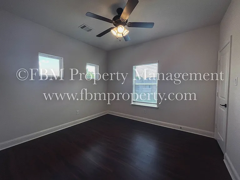 322 Brothers Blvd — Photo 12