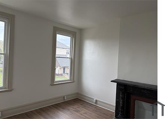 3rd image of 7610 Hamilton Ave #2