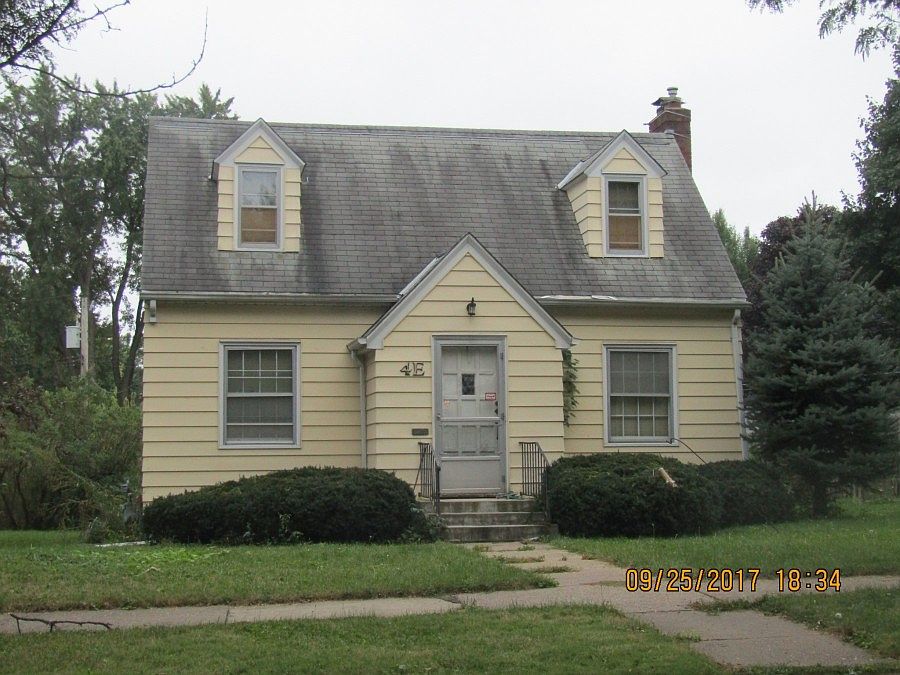 1st image of 4 Wyoming St E