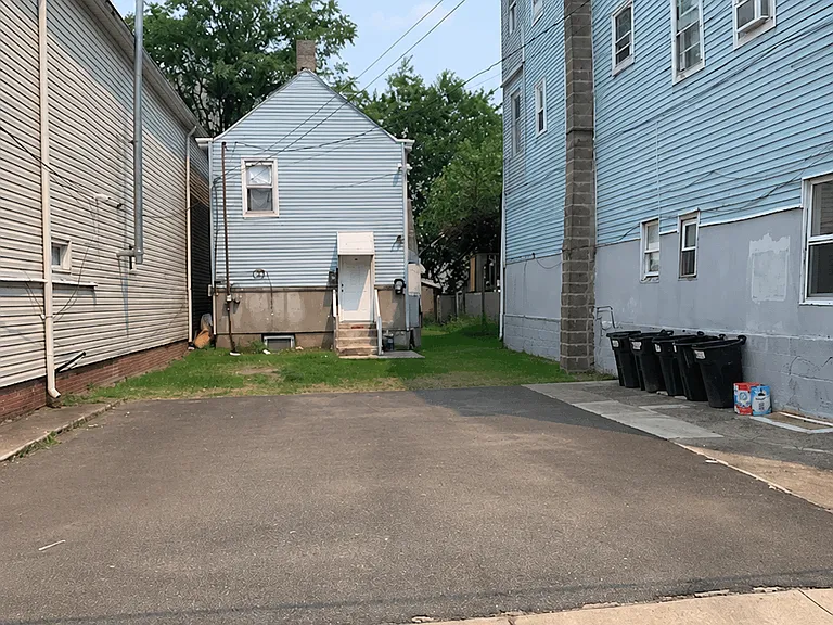 317 Marshall St #1 — Photo 9