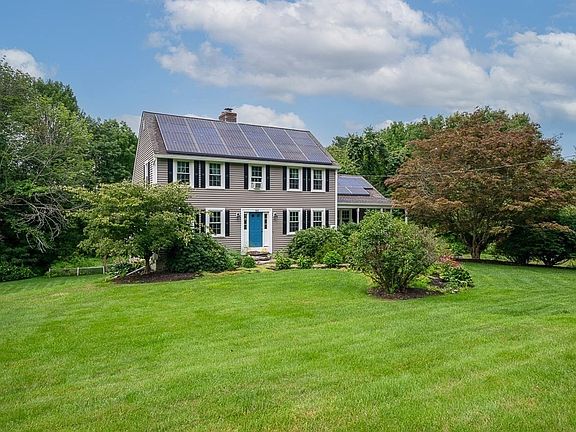 3rd image of 85 Millbury Rd