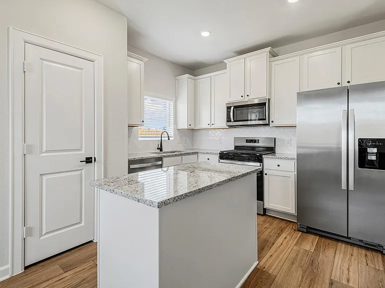 15765 Bayberry Trace Dr — Photo 7