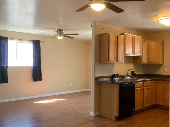 2421 N 400 E APT D4, North Ogden, UT 84414