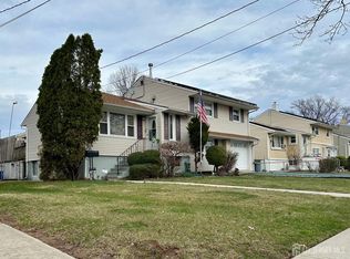 118 Markowitz St, Carteret, NJ 07008