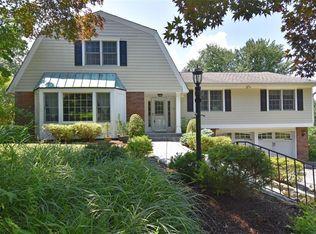 13 Powder Horn Way, North Tarrytown, NY 10591