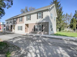 30 Dahlgren St E, Greencastle, PA 17225