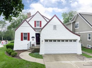 330 S Maple St, Itasca, IL 60143