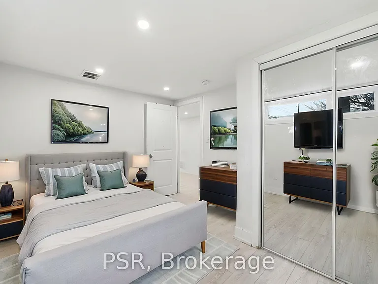 27 Kingsview Blvd #1 — Photo 16