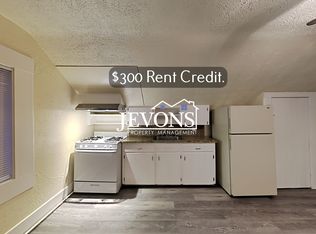 112 D St SW APT 3, Auburn, WA 98001