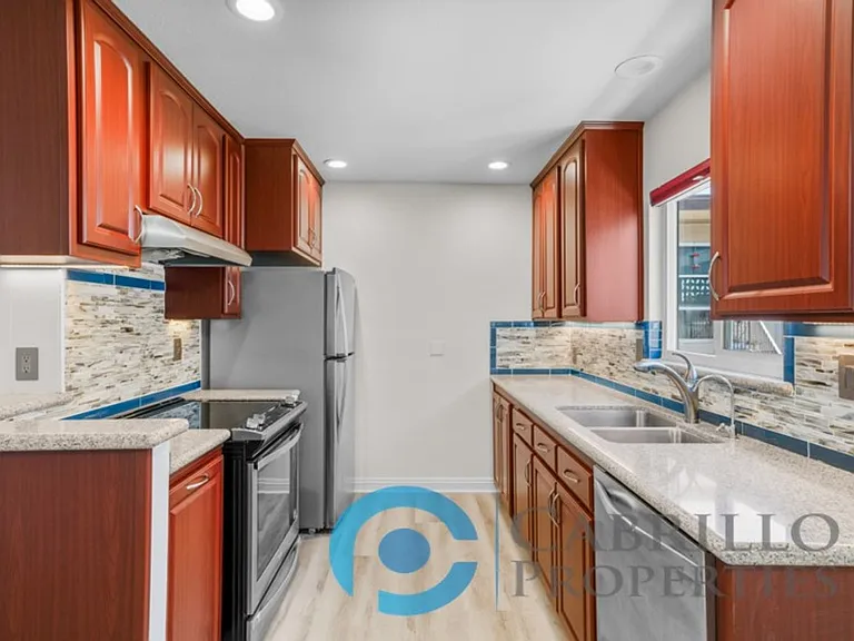 4239 Cleveland Ave #6 — Photo 3