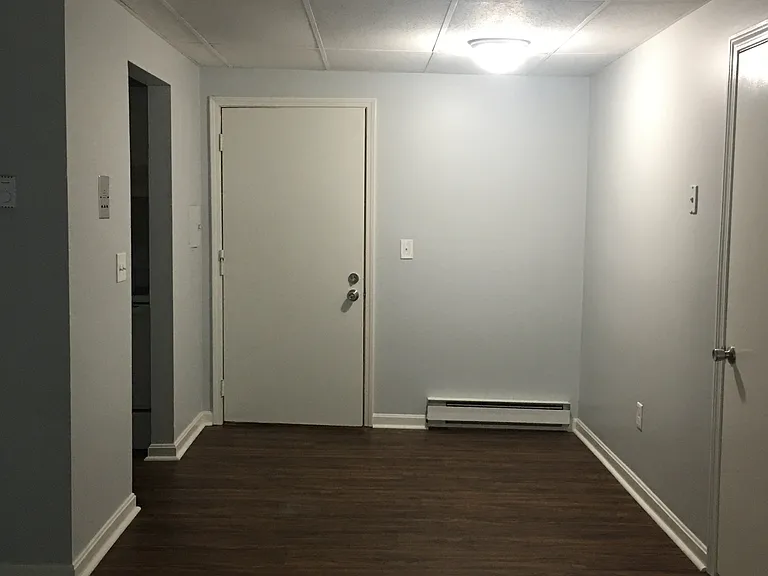 163 Capitol Hill Dr — Photo 3