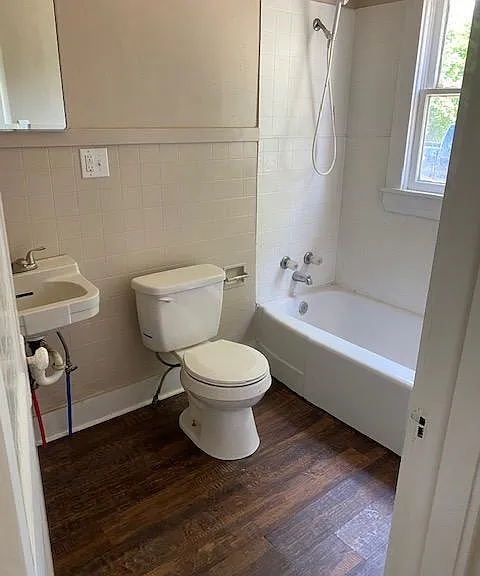 114 S 10th St — Photo 3