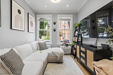 529 Jefferson Street, #1