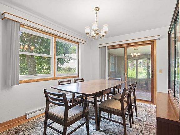 5th image of 6 Barron Ct