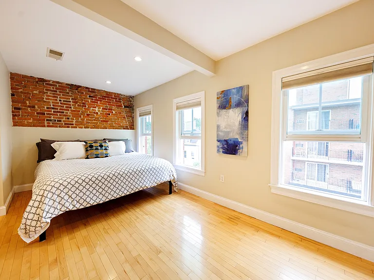 762 E 6th St #3 — Photo 6