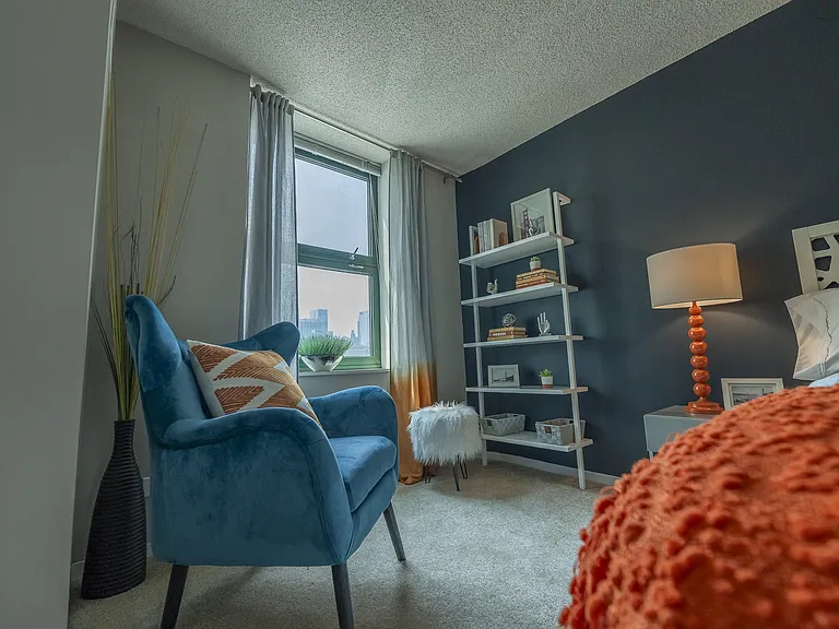 West77 Apartments — Photo 14