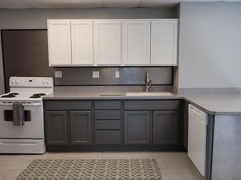508C N Broadway Ave — Photo 4