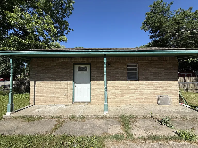 901 N Oak Ave — Photo 9