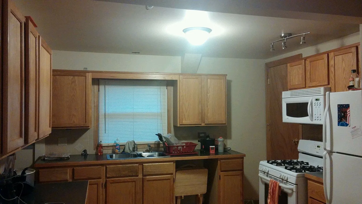 3627 Linden Rd photo 1