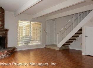 2708 C St APT 13, Sacramento, CA 95816
