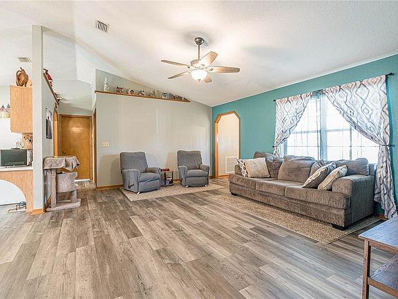3rd image of 10806 SE 45th Ave