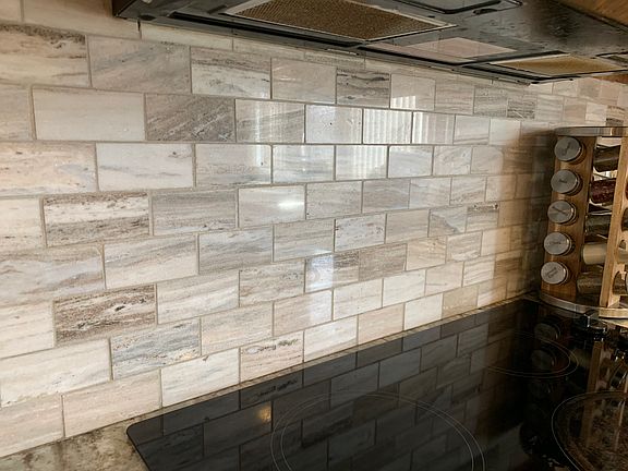 Marble backsplash