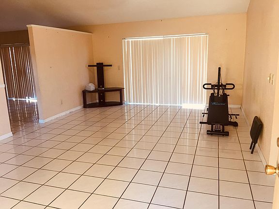 5th image of 5556 Breckenridge Cir