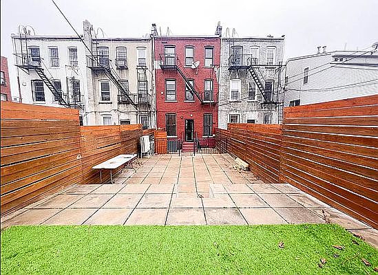 1st image of 272 Sumpter St #8