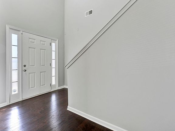 4th image of 423 Jones Peak Dr