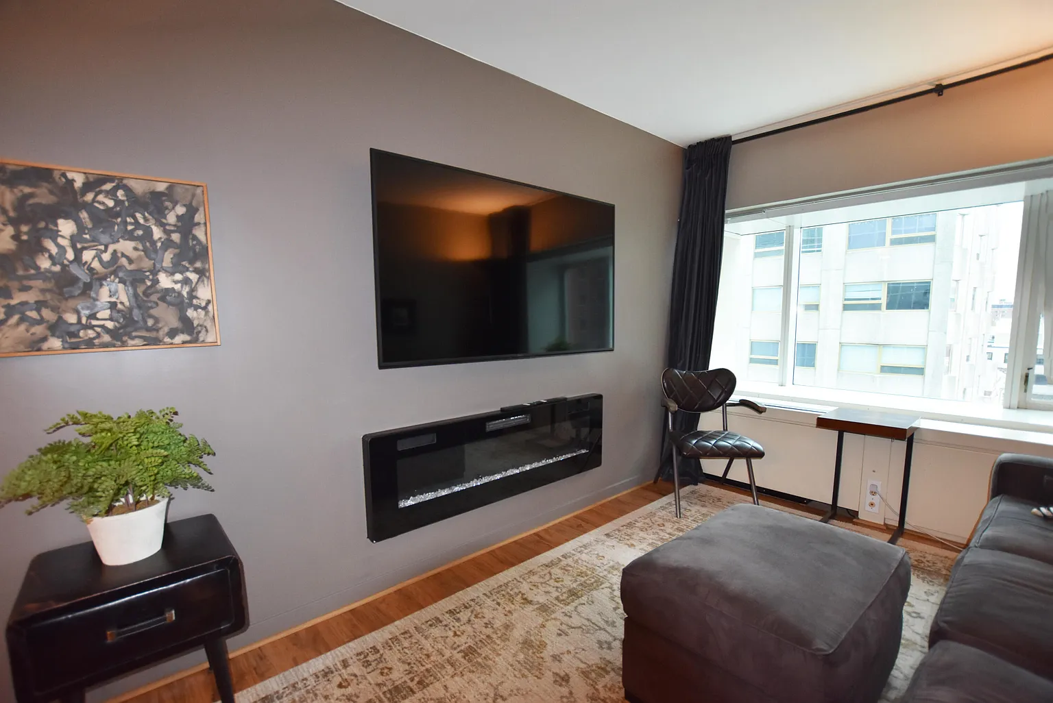 555 E William St APT 6A photo 1