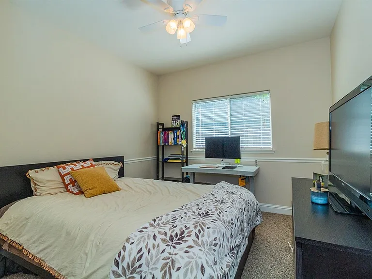 273 W Kelly Ave — Photo 13