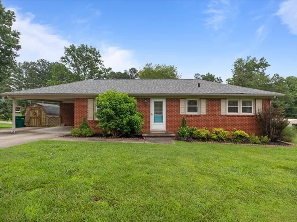 207 Pine Hill Dr, Waverly, TN 37185
