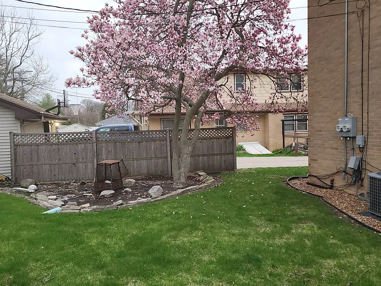 3027 S 83rd St #UPPER — Photo 8