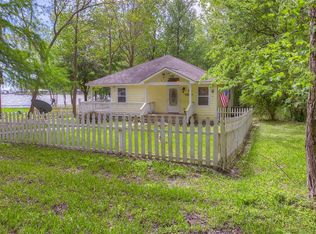26 Lake Shore Dr, Coldspring, TX 77331