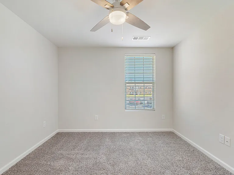 Harmony Apartments at Columbus — Photo 17