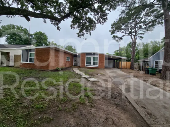 6813 Hazen St, Houston, TX 77074