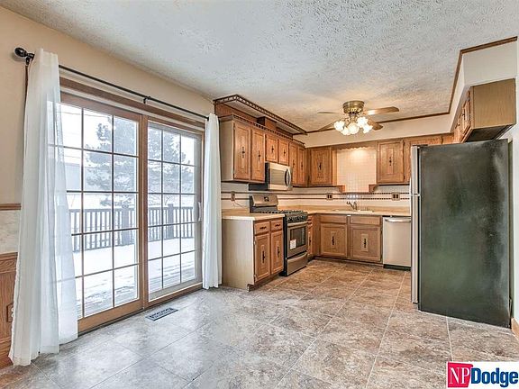 5th image of 7835 Nina St