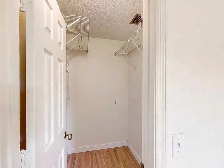 23330 La Vida Way — Photo 34