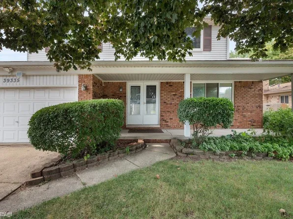 39335 Waldorf Dr, Clinton Township, MI 48038