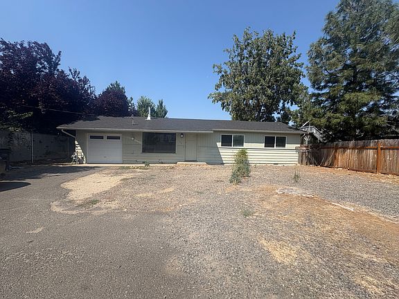 2nd image of 603 N Ross Ln