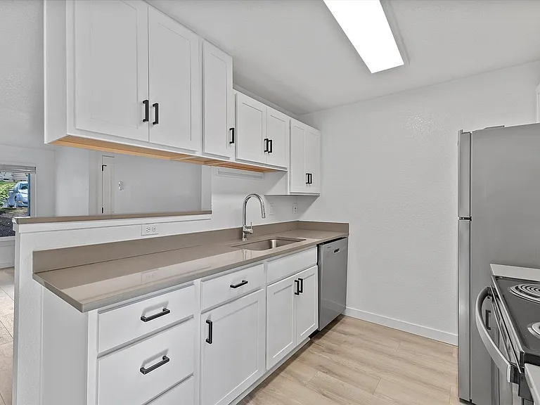 CEDAR MILL VILLAGE APARTMENTS — Photo 6