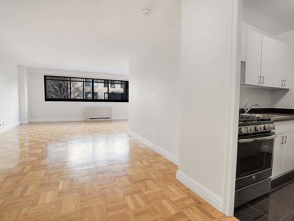 1st image of 330 W 45th St APT 2G