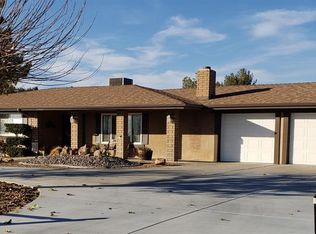 19132 Tehachapi Rd, Apple Valley, CA 92307
