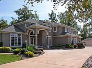 10 Douglas Ln, Elma, NY 14059