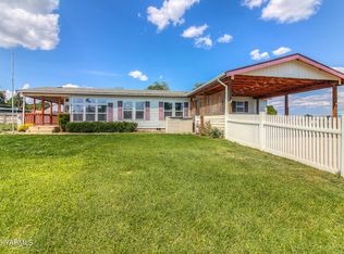 6205 Crestfields Rd, Yakima, WA 98903