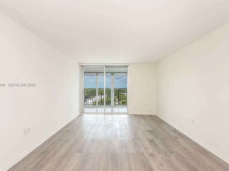 600 Grapetree Dr #8FS — Photo 11