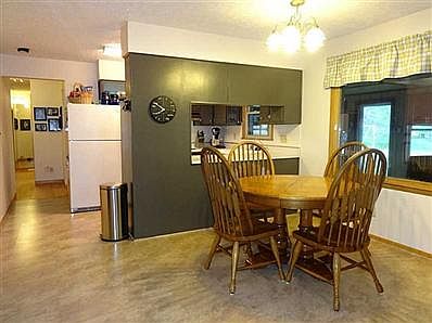 Breakfast Area/Room.
